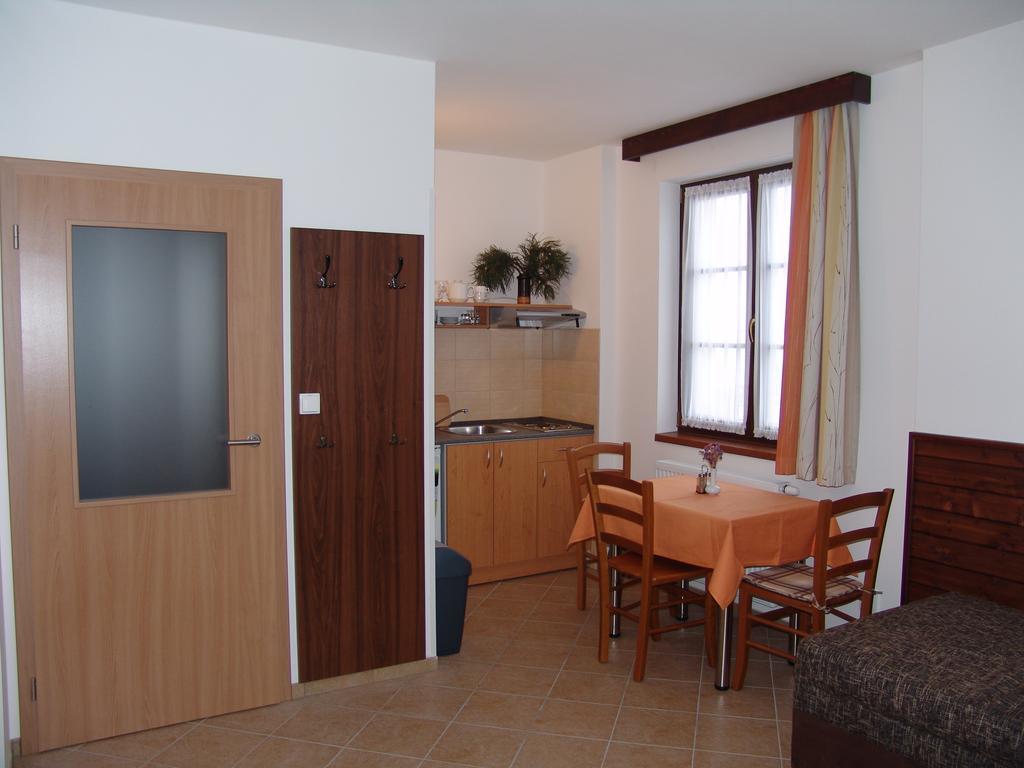 Apartmany U Kaminku Janske Lazne Bagian luar foto